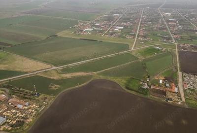 Teren de 7000 mp, în Sântana - 2