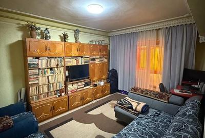 Apartament cu 4 camere decomandat în Păcurari