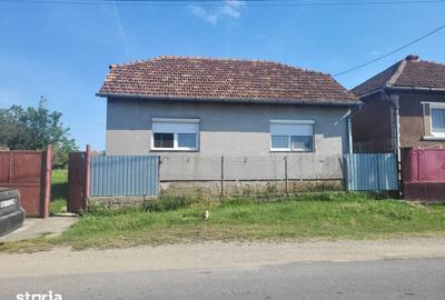 Casă cu 4 camere cu Teren 747 Mp în Hidiș - 1