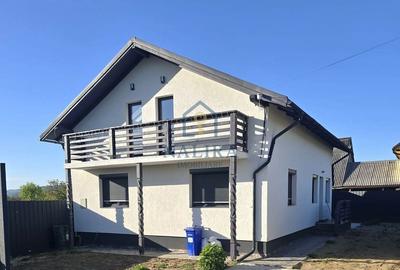 Casă cu 4 camere în Bușag - 10