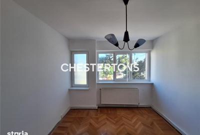 Apartament cu 3 camere semidecomandat în Gării