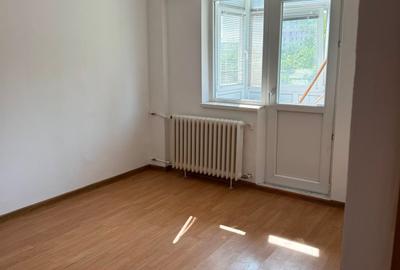 Apartament cu 2 camere semidecomandat în Pantelimon