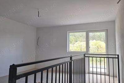 Spațiu comercial, de 463 mp, în Luna - 2