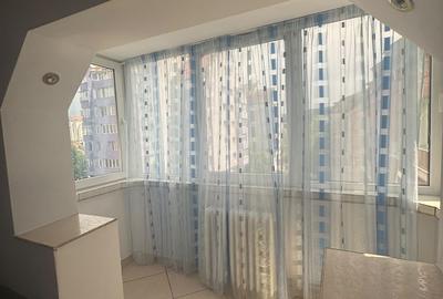 Apartament cu 3 camere decomandat în Central - 8