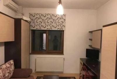 Garsonieră semidecomandată în Moșilor