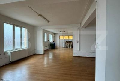 Spațiu comercial, de 150 mp, în Florești