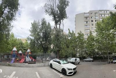 Apartament cu 2 camere decomandat în Titan