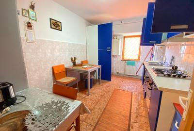 Apartament cu 2 camere decomandat, mobilat în Nicolina