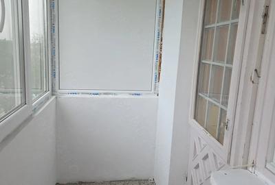 Apartament cu 3 camere decomandat în Orizont - 2