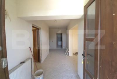 Casă cu 5 camere cu Teren 1204 Mp în Central