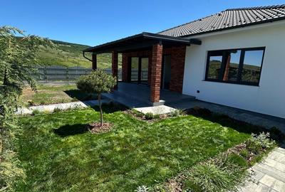 Casă cu 4 camere cu Teren 605 Mp în Baciu