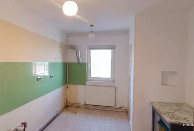 Apartament cu 3 camere decomandat, mobilat în Florilor - 2