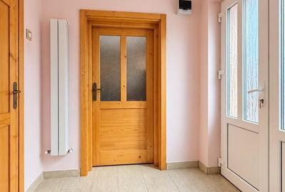 Casă cu 3 camere cu Teren 250 Mp în Cetate