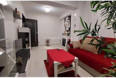 Apartament cu 3 camere decomandat în Central - 1