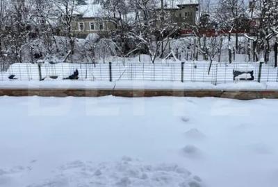 Casă cu 3 camere cu Teren 1700 Mp în Central - 3