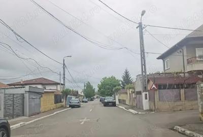 Teren de 1000 mp, în Palazu Mare