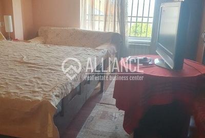 Casă individuală cu 5 camere cu Canalizare în Central - 6