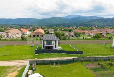 Casă individuală cu 4 camere cu Canalizare în Cristian - 27
