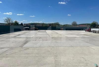 Casă cu 2 camere cu Teren 1700 Mp în Central - 1
