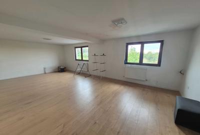 Casă cu 4 camere cu Teren 600 Mp în Domnești