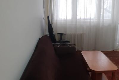 Apartament cu 3 camere semidecomandat, mobilat în Obor - 11