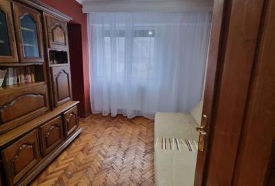 Apartament cu 3 camere decomandat în Central - 2