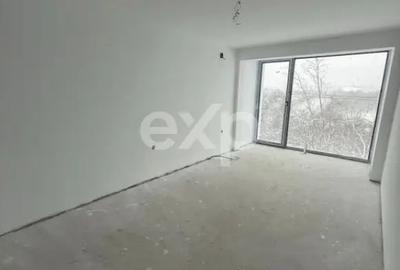Casă cu 3 camere cu Teren 200 Mp în Smeura - 1