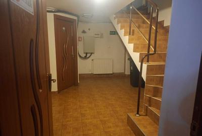 Spațiu comercial, de 140 mp, în Central - 2