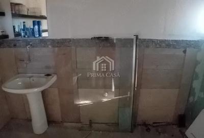 Casă cu Teren 700 Mp în Dealu Viei