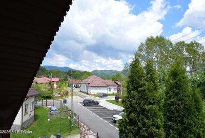 Casă individuală cu 4 camere cu Teren 600 Mp în Nucșoara - 12