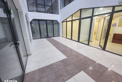 Spațiu comercial, de 110 mp, în Central - 2