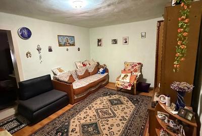 Casă cu 3 camere cu Teren 370 Mp în Eșelnița