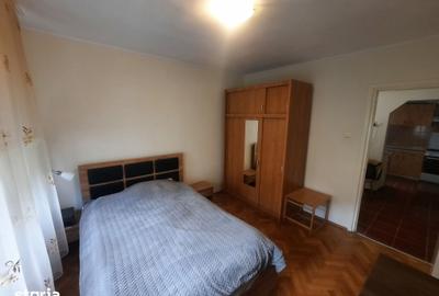 Apartament cu 3 camere decomandat în Burdea