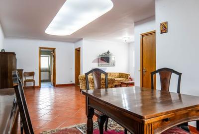 Casă individuală cu 3 camere cu Teren 350 Mp în Periferie
