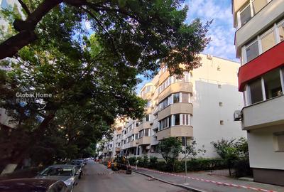 Apartament cu 4 camere decomandat în Floreasca