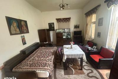 Casă cu 1 camere cu Teren 85.84 Mp în Central