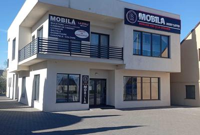 Spațiu comercial, de 360 mp, în Central - 4