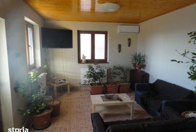 Casă cu 3 camere cu Teren 200 Mp în Brănești