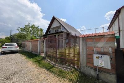 Casă cu Teren 141 Mp în Central