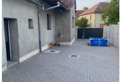 Casă individuală cu 2 camere cu Teren 270 Mp în Câlnic