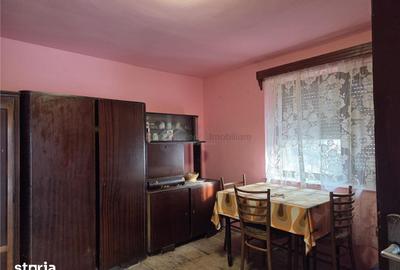 Casă cu 4 camere cu Teren 830 Mp în Bratca - 2