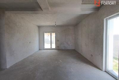 Duplex cu 4 camere cu Canalizare în Giroc
