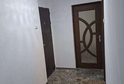 Apartament cu 2 camere decomandat, mobilat în Vitan