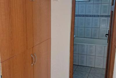 Apartament cu 3 camere semidecomandat în Nord - 1