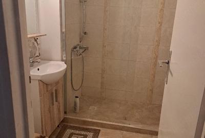 Apartament cu 2 camere semidecomandat în Podgoria