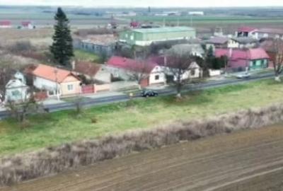 Teren de 1900 mp, în Central - 3