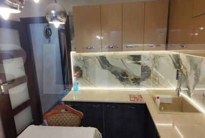 Apartament cu 3 camere în Micro 9 - 8