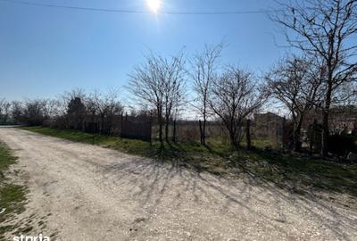 Teren de 1000 mp, în Corbu