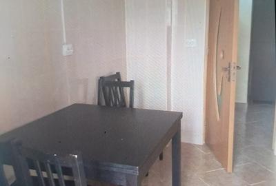 Apartament cu 2 camere decomandat în Turnătorie