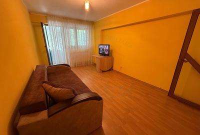 Apartament cu 2 camere decomandat în